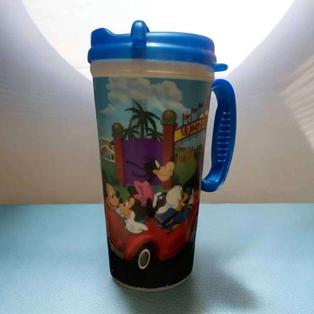 ☀️SUMMER CLEARANCE ITEM☀️ Disney Travel Tumbler with Handle